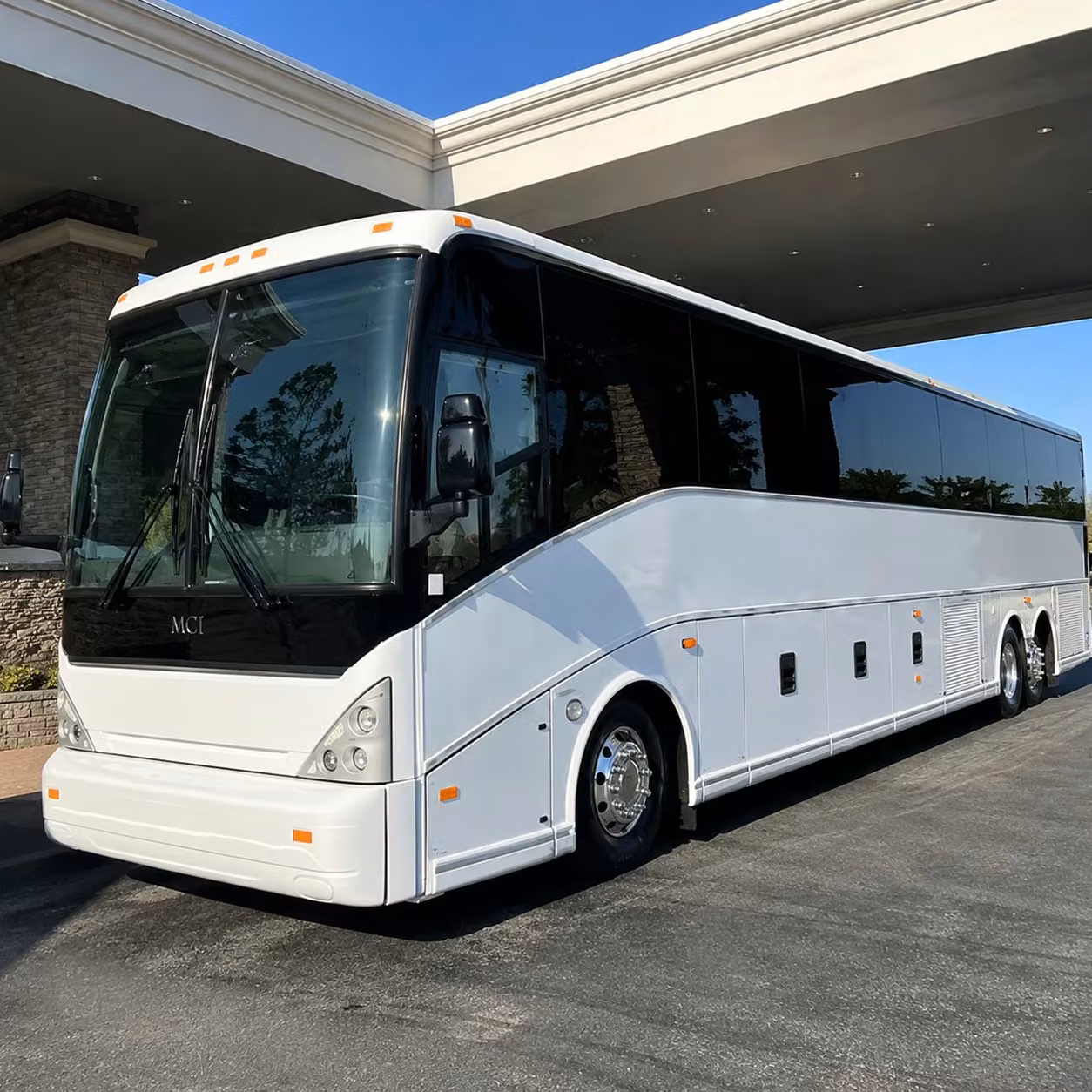 bus rentals for miami gardens proms homecomings